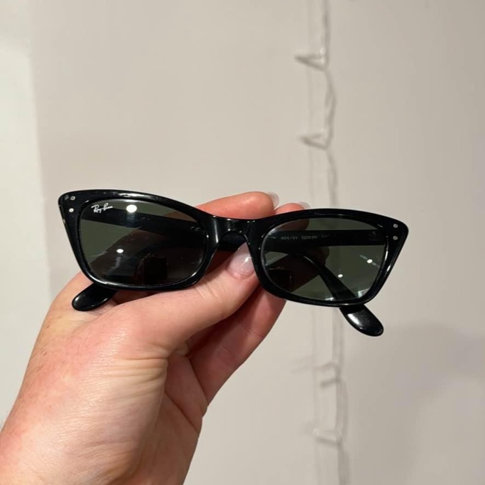 Raybans: Lady Burbank